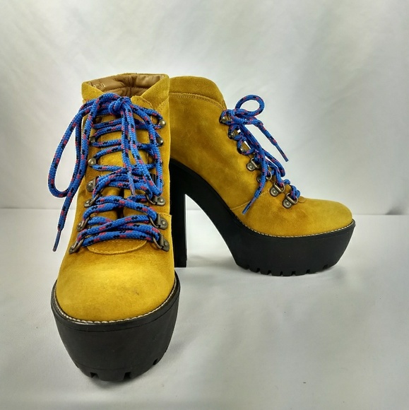 Polo Ralph Lauren Camel Suede Laced Booties - Picture 2 of 5